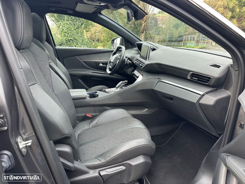 Peugeot 3008 1.6 Hybrid4 GT Pack e-EAT8 - 20