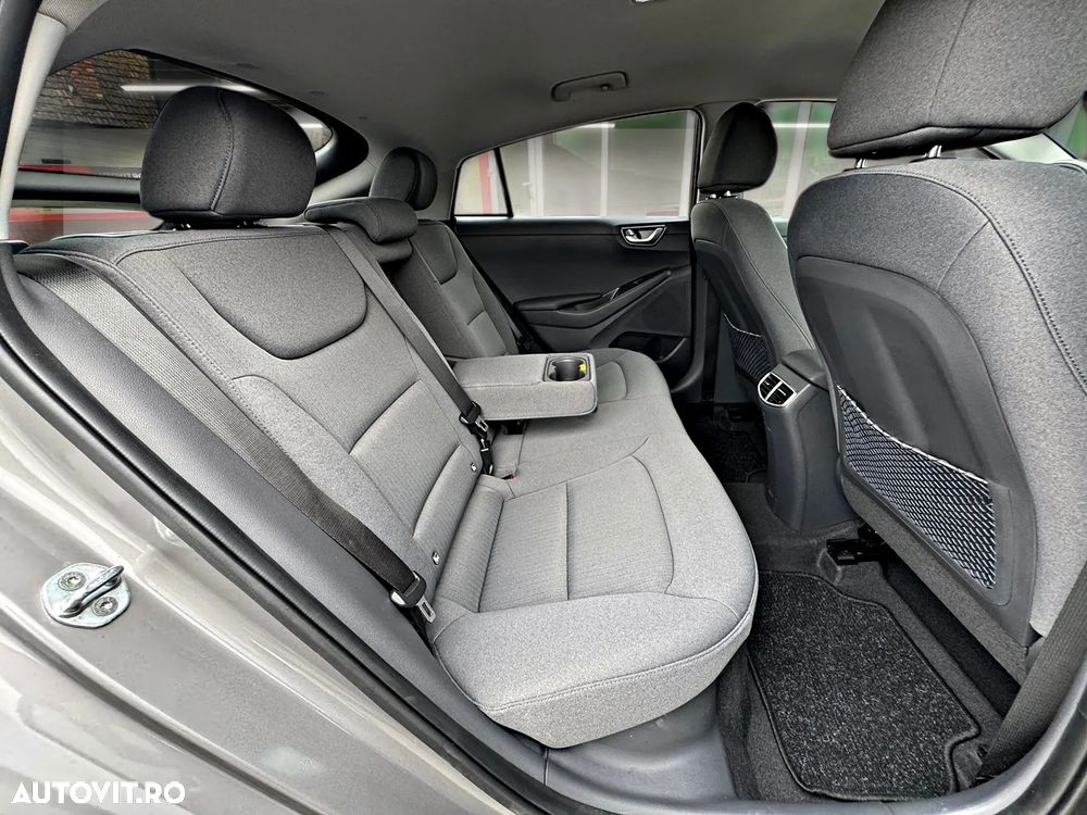 Hyundai IONIQ 1.6 GDI Style - 8