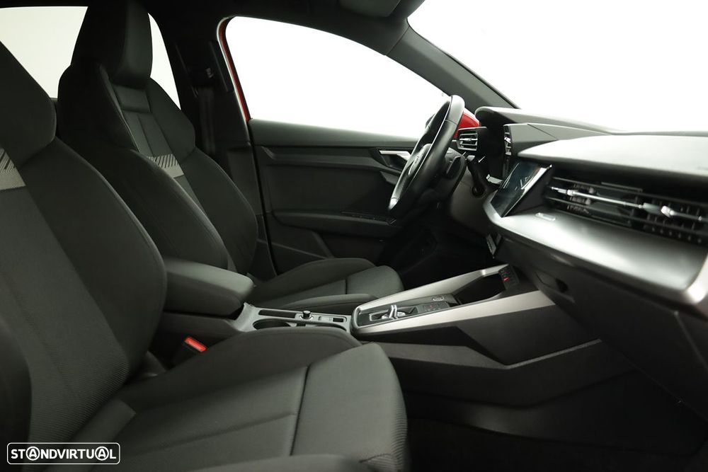 Audi A3 Sportback 45 TFSIe S line - 19