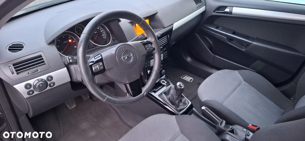 Opel Astra 1.9 CDTI Sport - 12
