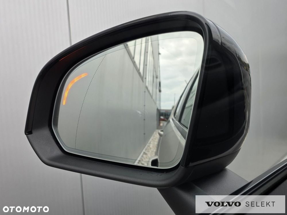 Volvo XC 40 - 32