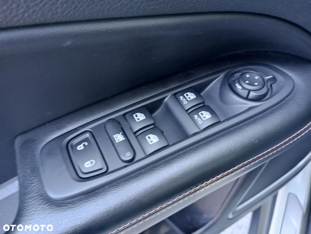 Jeep Compass - 30