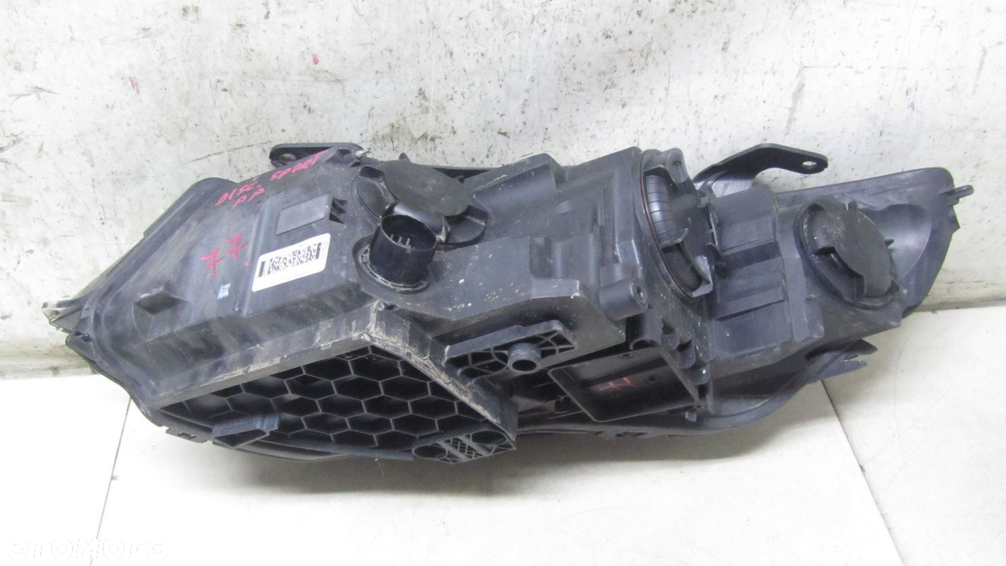 LAND ROVER DISCOVERY SPORT LAMPA PRAWA PRZÓD 14- - 4
