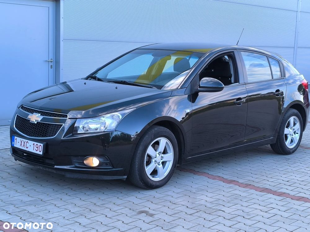 Chevrolet Cruze 1.6 LS - 11