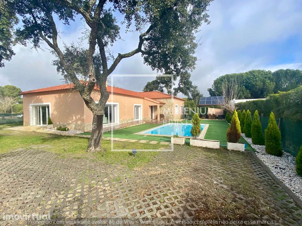 Moradia Térrea V4 com Piscina | Vila Nova de Santo Estêvão - Grande imagem: 4/46