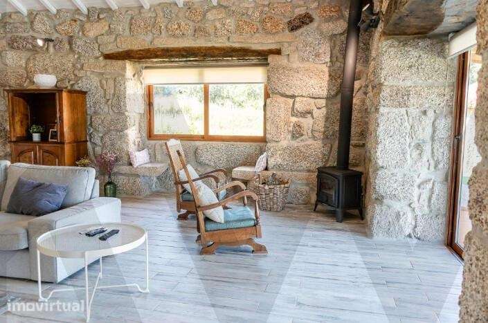 Moradia T3 com jardim e piscina para permuta - Grande imagem: 3/15