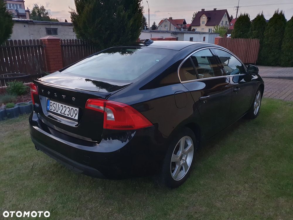 Volvo S60 D3 Momentum - 5
