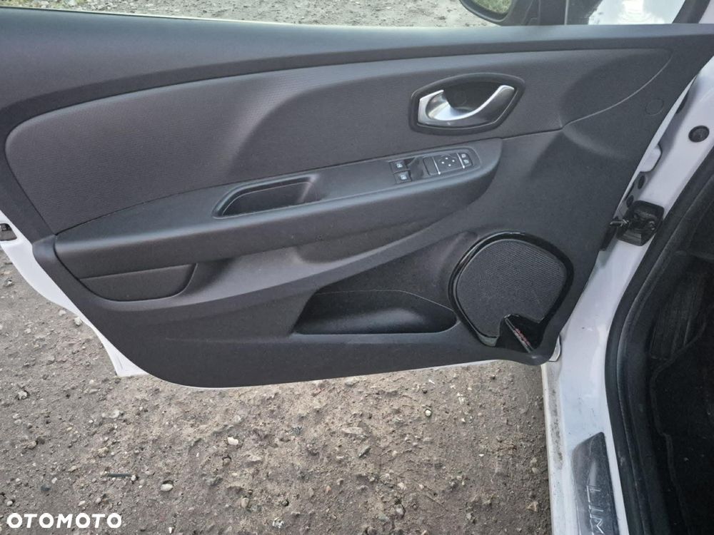 Renault Clio 1.2 16V 75 LIMITED 2018 - 7