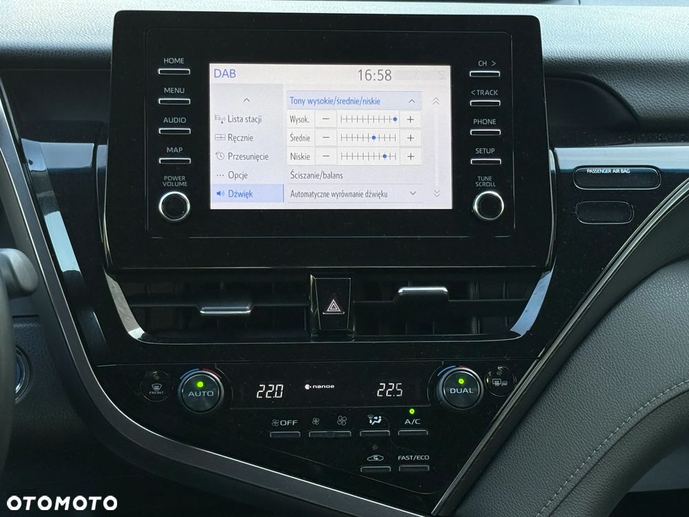 Toyota Camry 2.5 Hybrid Comfort CVT - 12