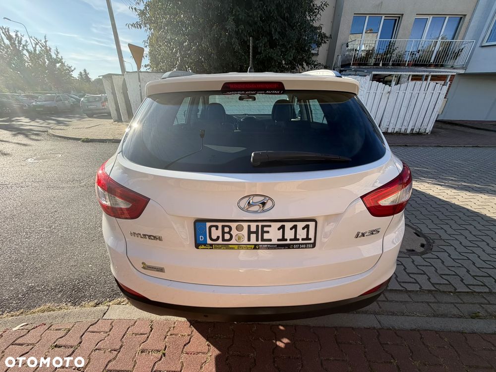 Hyundai ix35 1.6 2WD Fifa World Cup Edition - 30