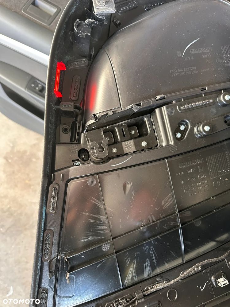 Tapicerka boczek drzwi lewy przód Audi A4 8K 8K1867105 - 11