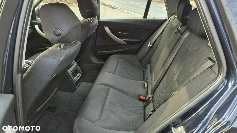 BMW Seria 3 316d Edition Luxury Line Purity - 13