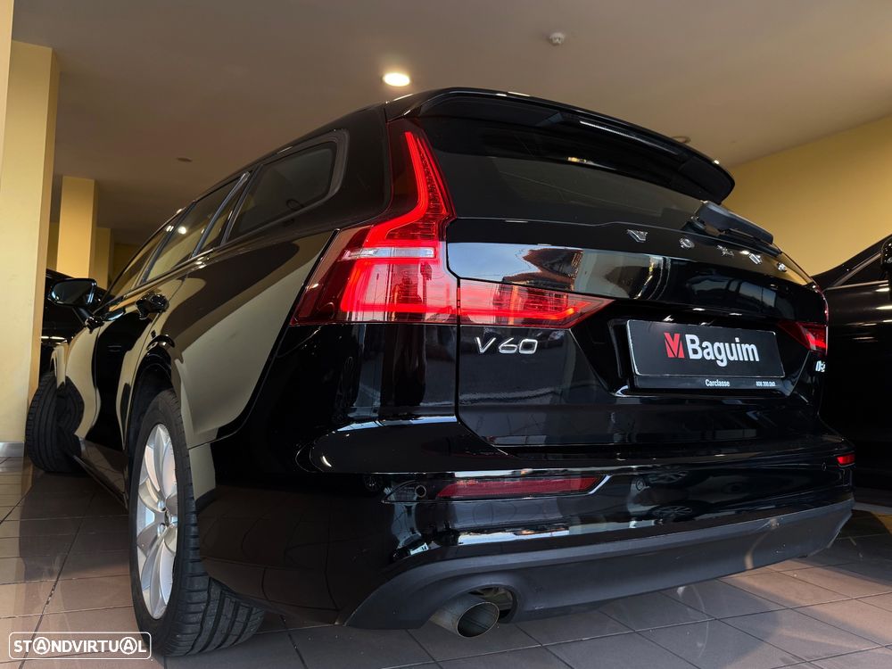 Volvo V60 2.0 B4 Momentum Geartronic - 16