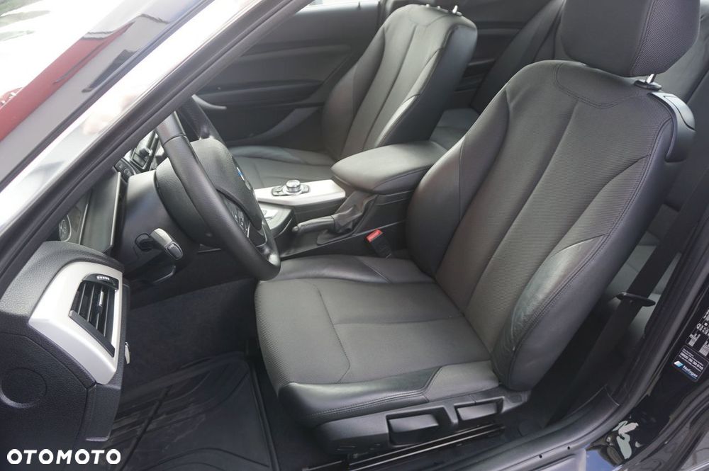 BMW Seria 2 218i Sport Line - 17