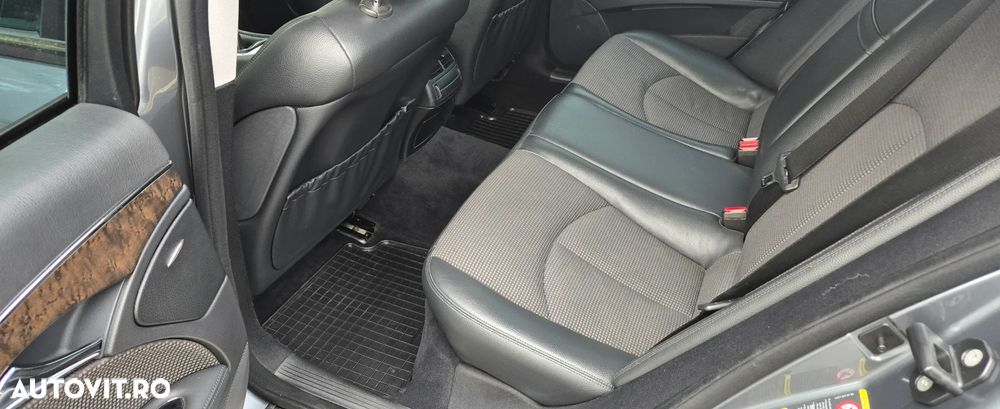 Mercedes-Benz E 200 KOMPRESSOR - 26