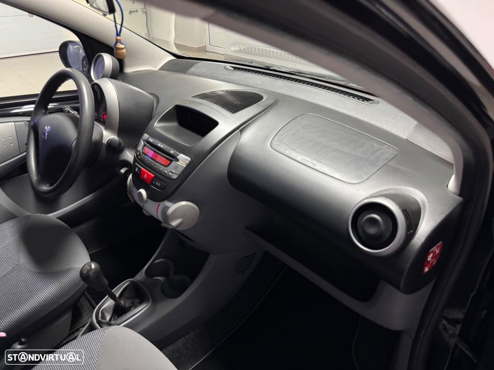Peugeot 107 1.0 RC Line - 35