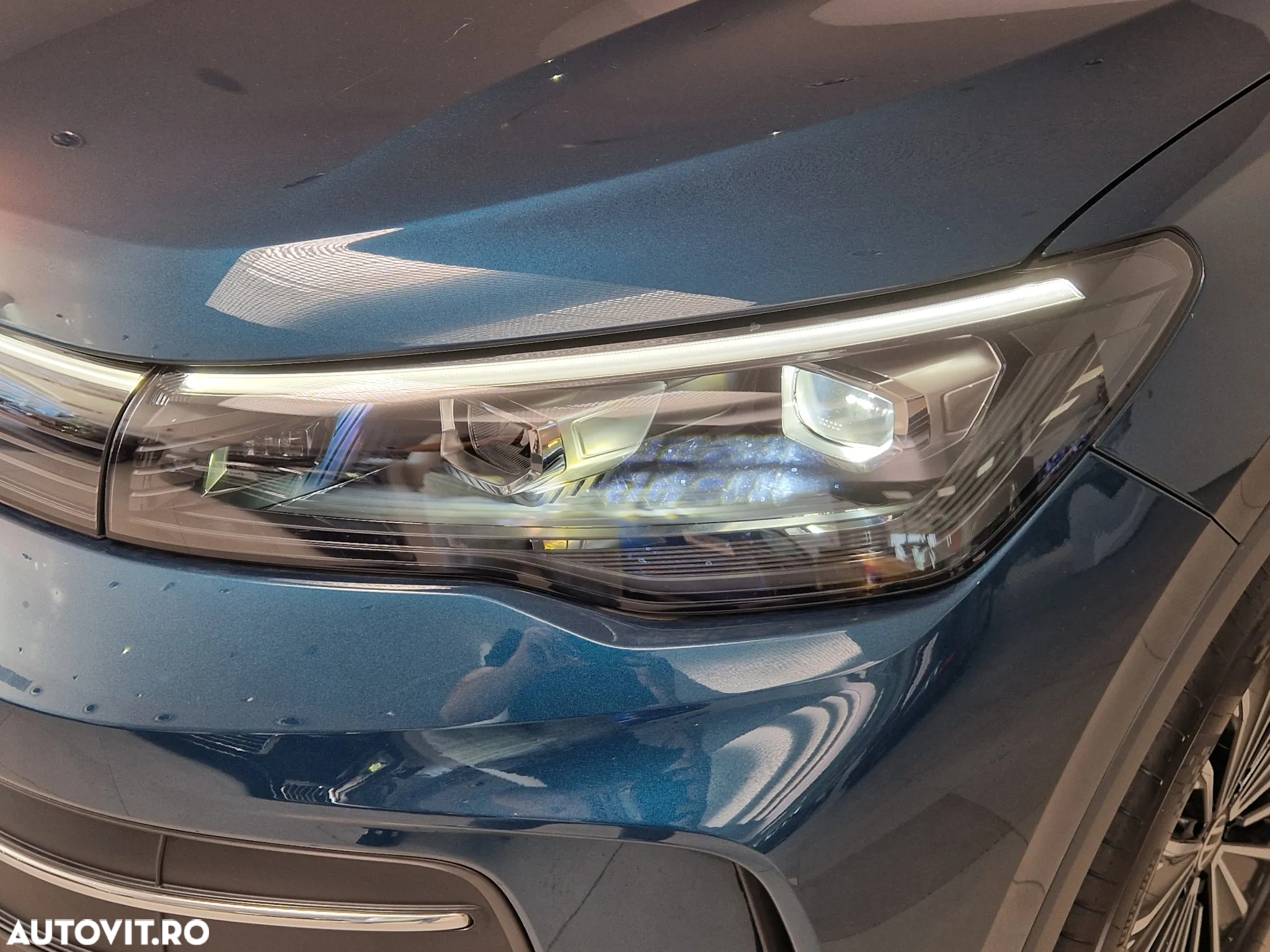 Volkswagen Tiguan - 9
