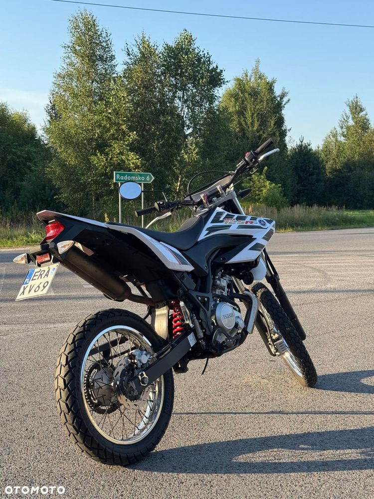 Yamaha WR - 24