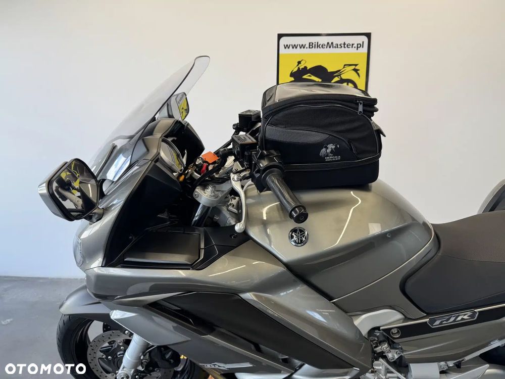 Yamaha FJR - 20