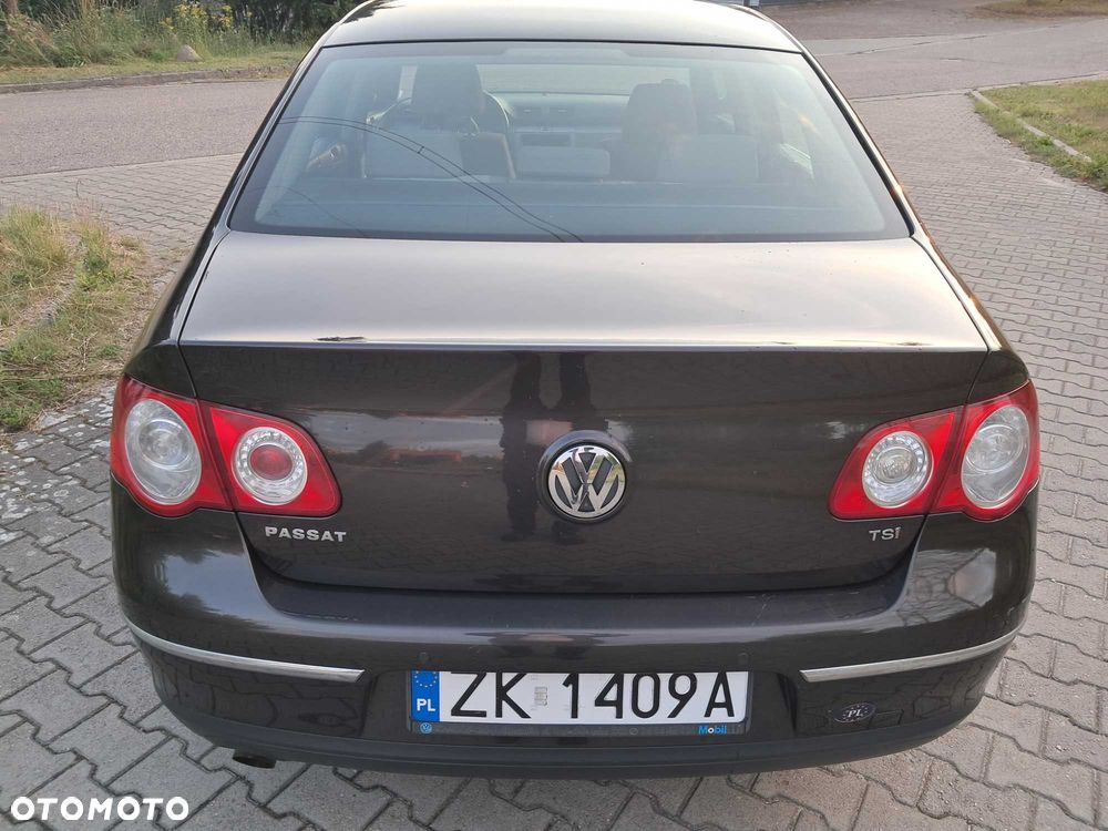 Volkswagen Passat - 3