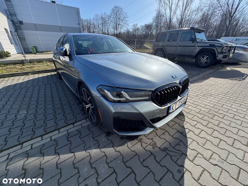 BMW Seria 5 M550i xDrive sport - 4