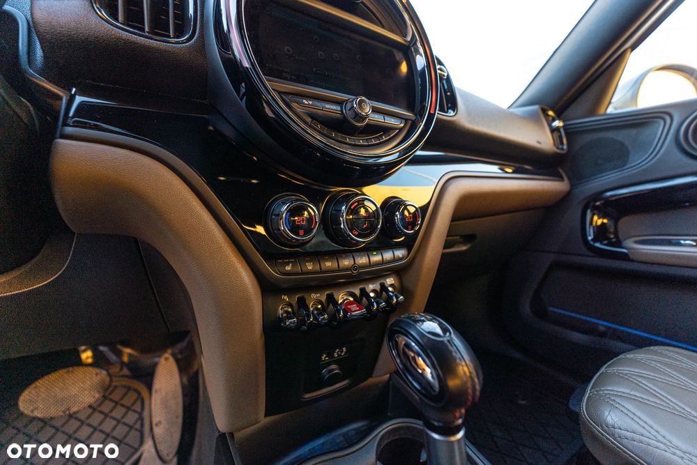 MINI Countryman Cooper SD ALL4 - 18