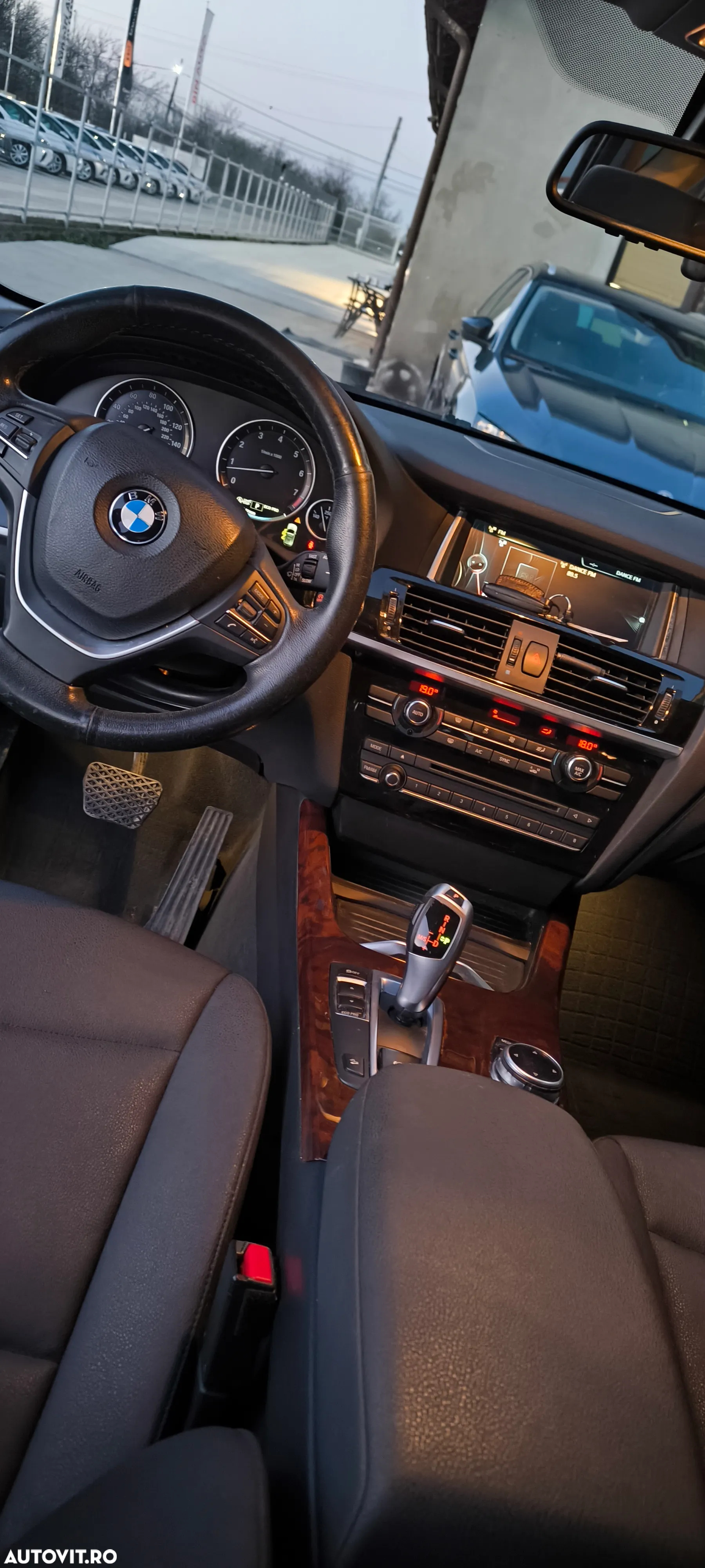 BMW X3 xDrive28i - 12