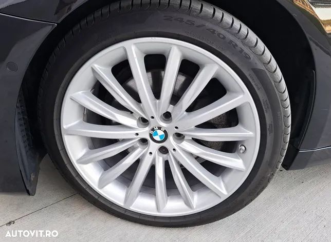 BMW Seria 5 520d xDrive Touring Aut. Luxury Line - 31