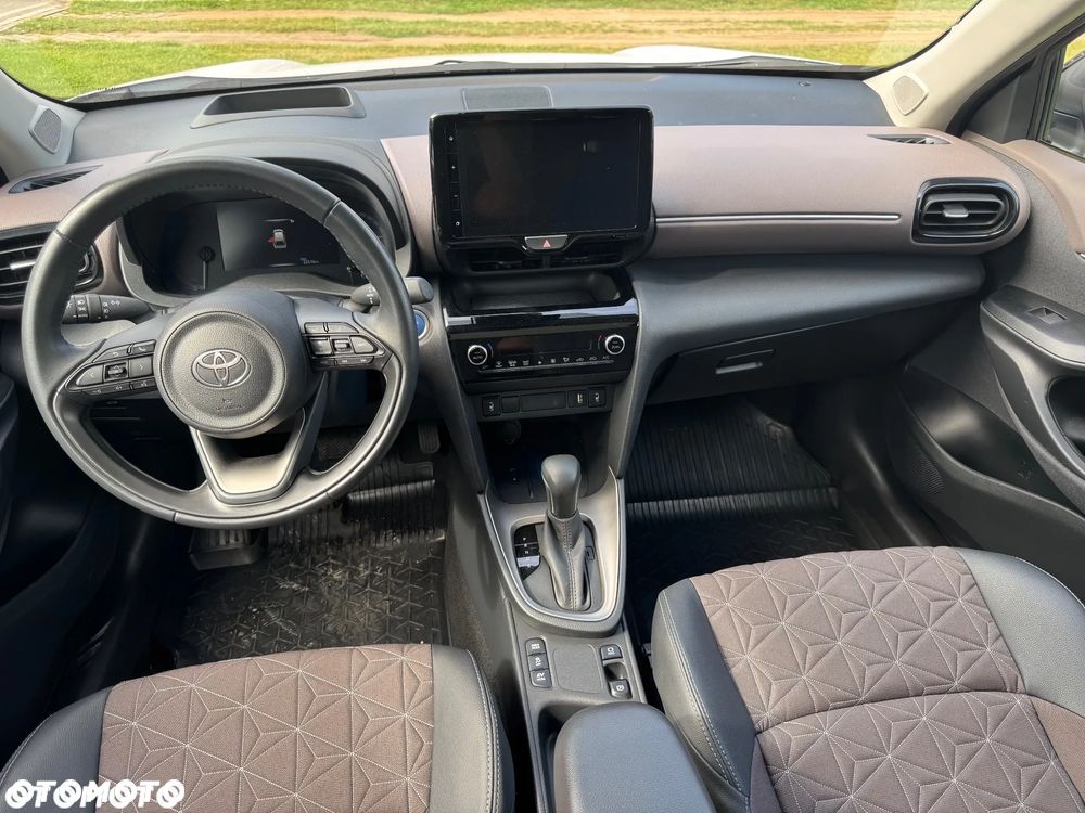 Toyota Yaris Cross Hybrid 1.5 Executive - 4