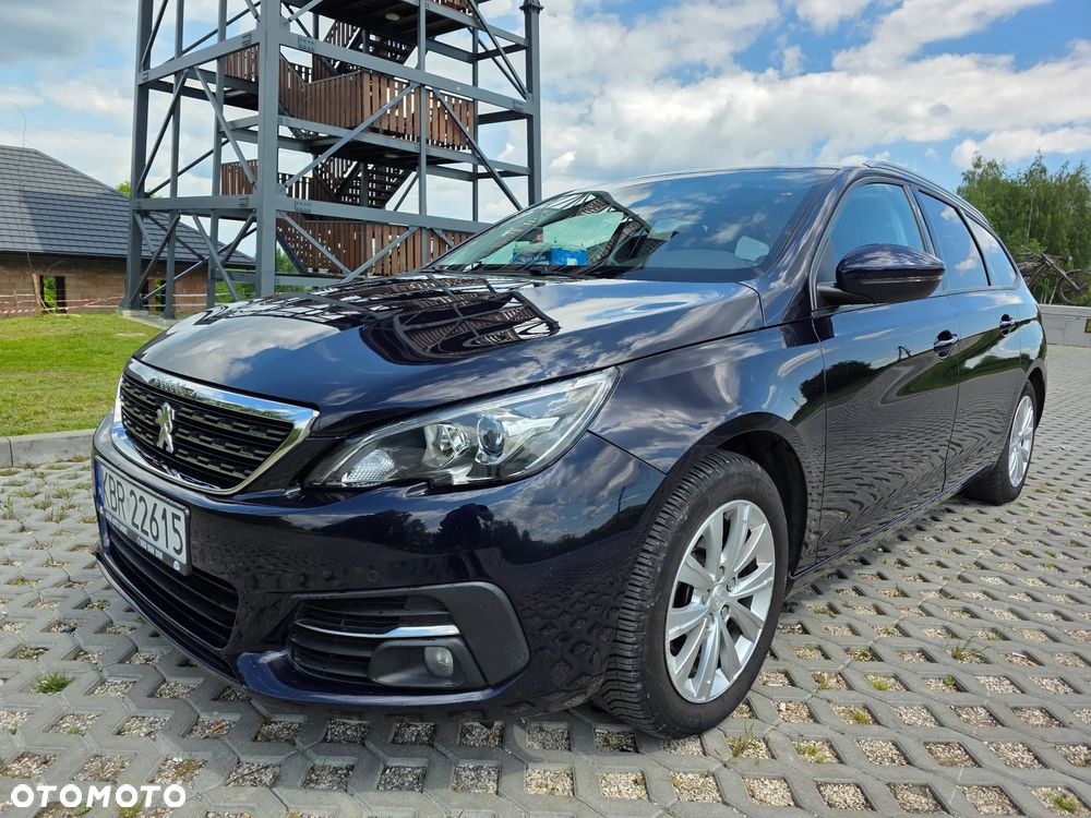 Peugeot 308 - 1