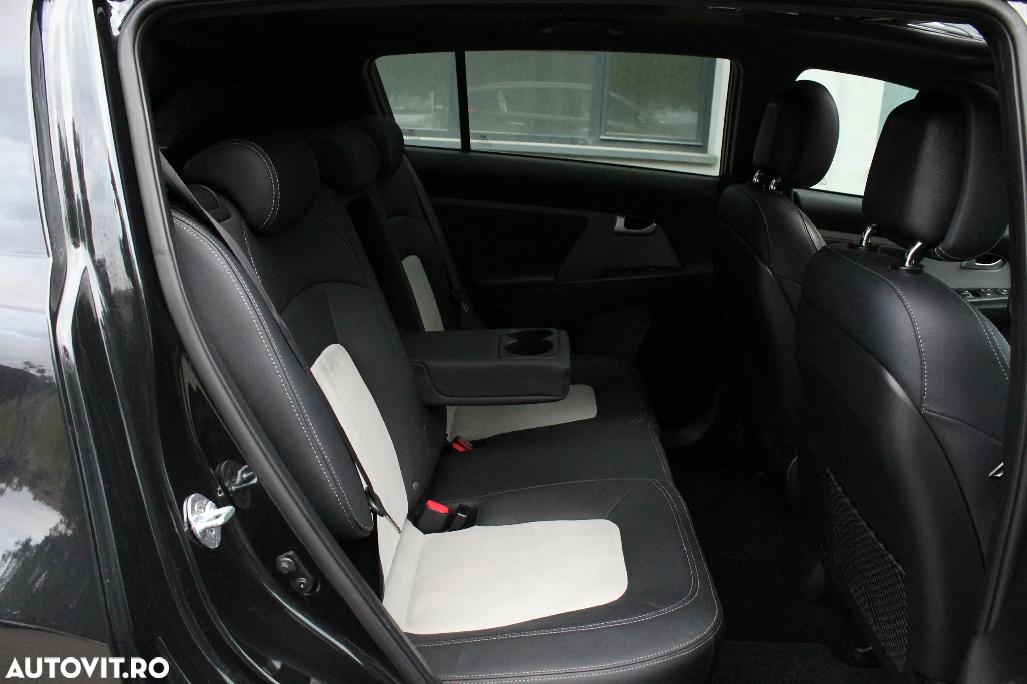 Kia Sportage 2,0 CRDI AWD Aut. Platinum - 9