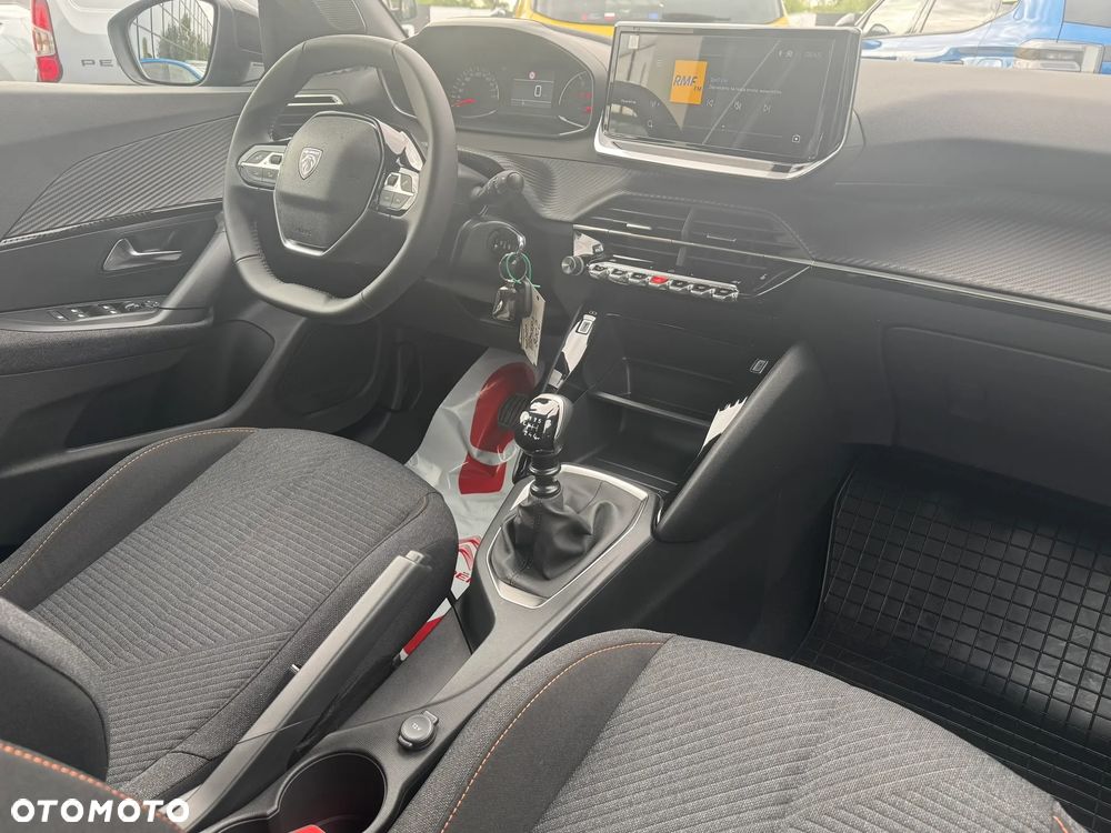 Peugeot 2008 1.2T Edition S&S - 10