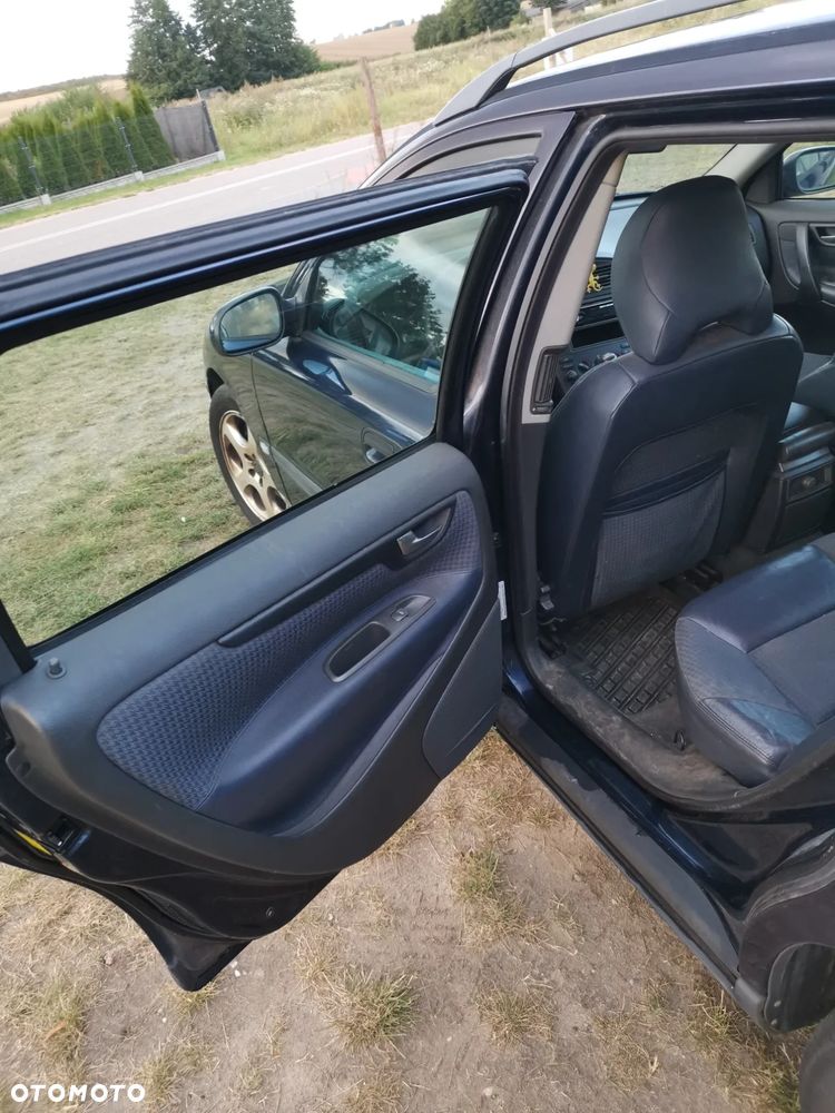 Volvo V70 2.4 - 10