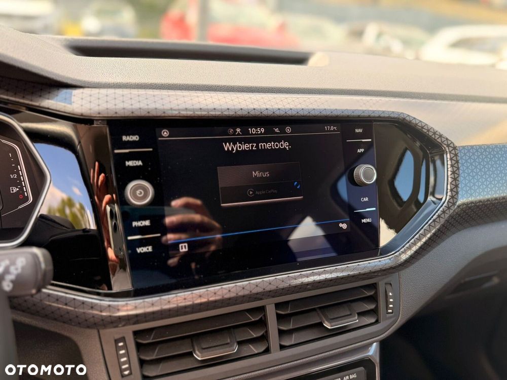 Volkswagen T-Cross - 16