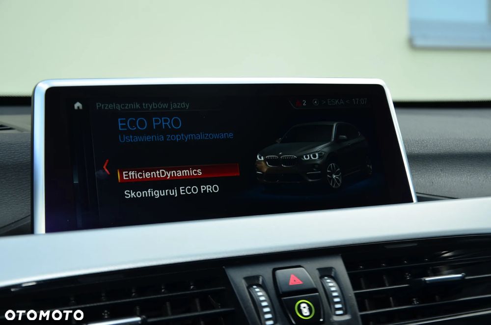 BMW X1 sDrive18d Business Edition - 29