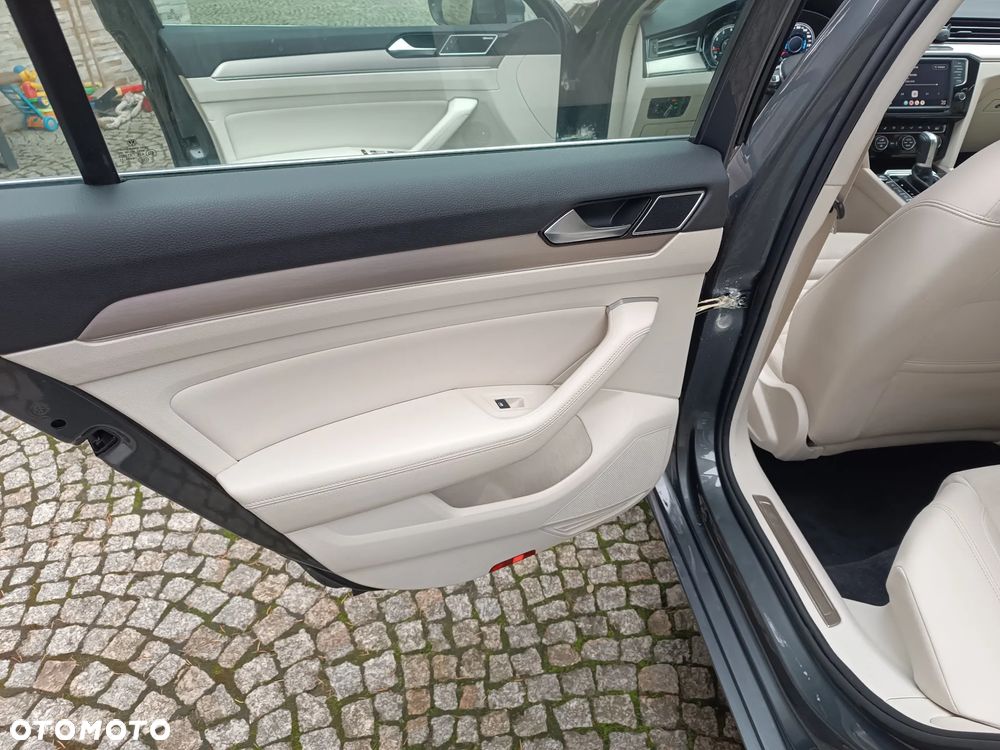 Volkswagen Passat Variant 1.8 TSI BMT Comfortline DSG - 17