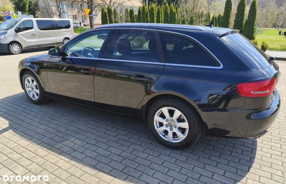Audi A4 Avant 2.0 TDI DPF quattro - 14