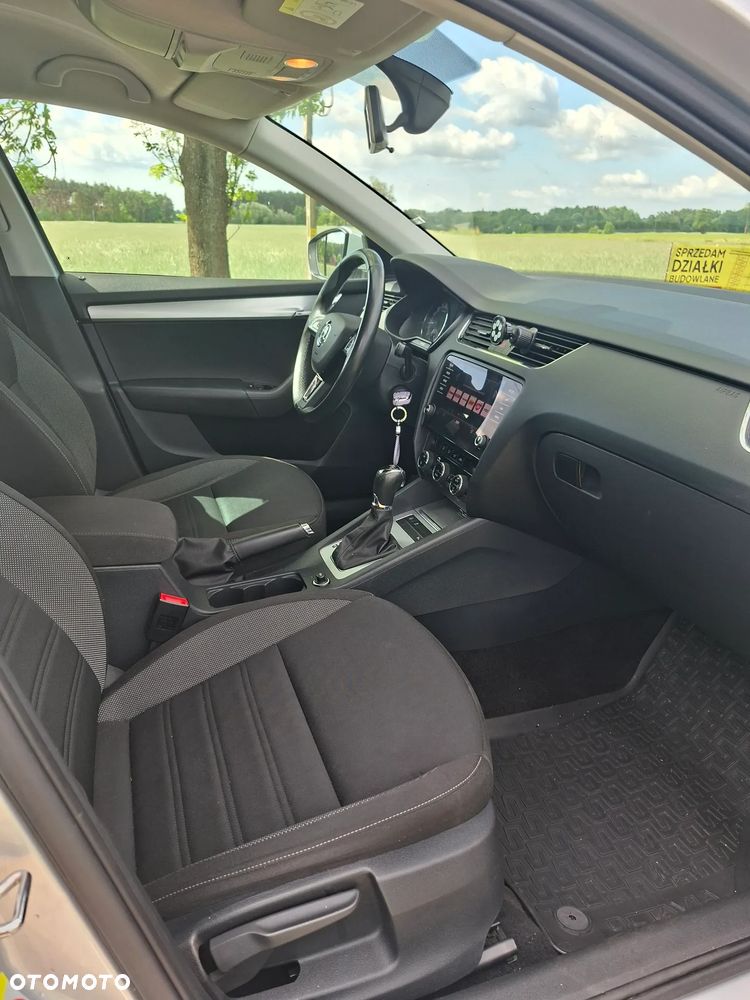 Skoda Octavia 1.6 TDI Ambition DSG - 14