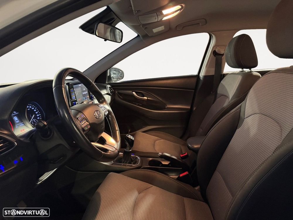 Hyundai i30 SW 1.6 CRDi Comfort - 9