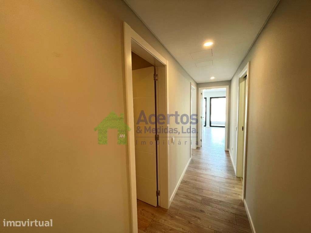 APARTAMENTO T2 | PRAIA DA AREIA BRANCA - Grande imagem: 3/10