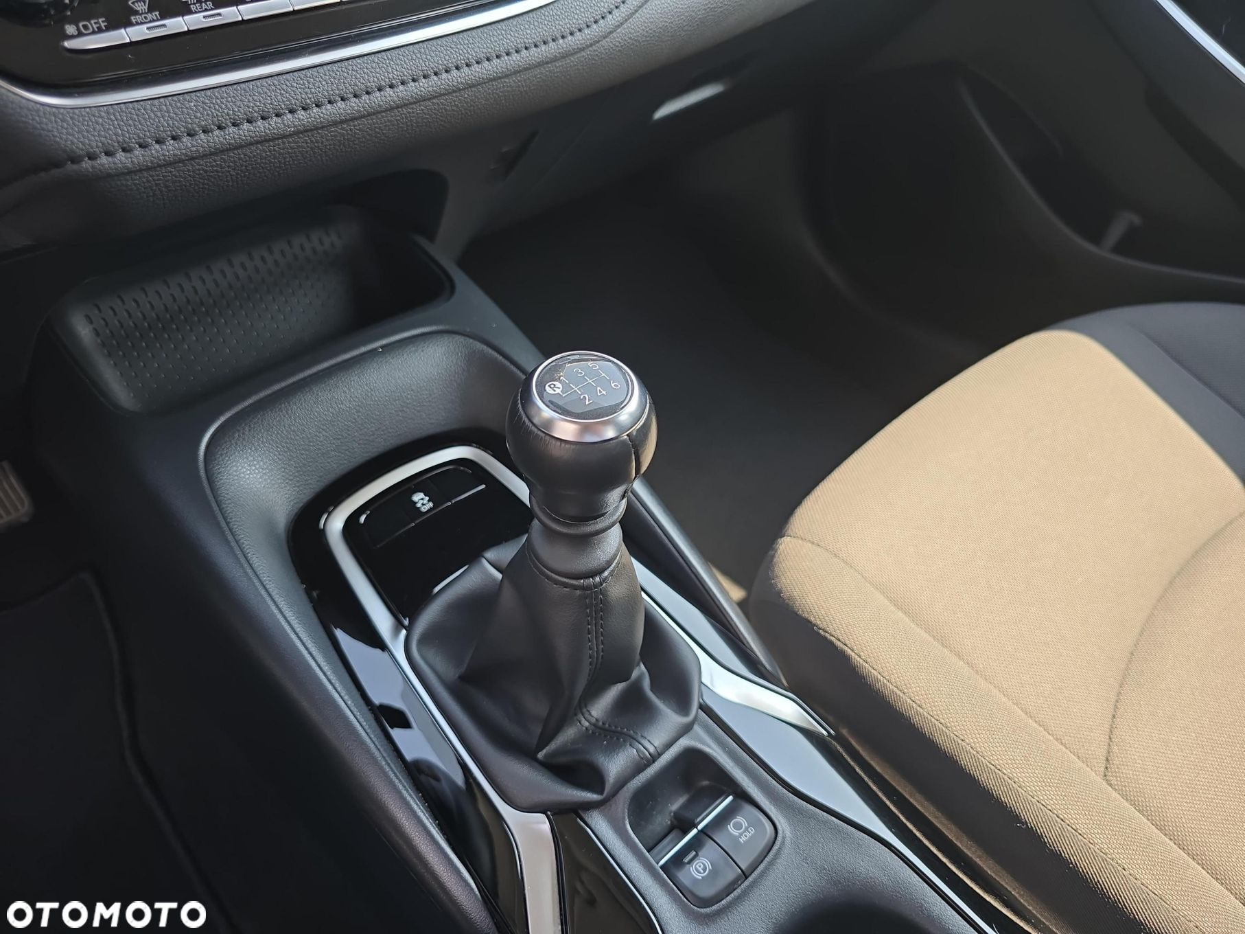 Toyota Corolla - 25