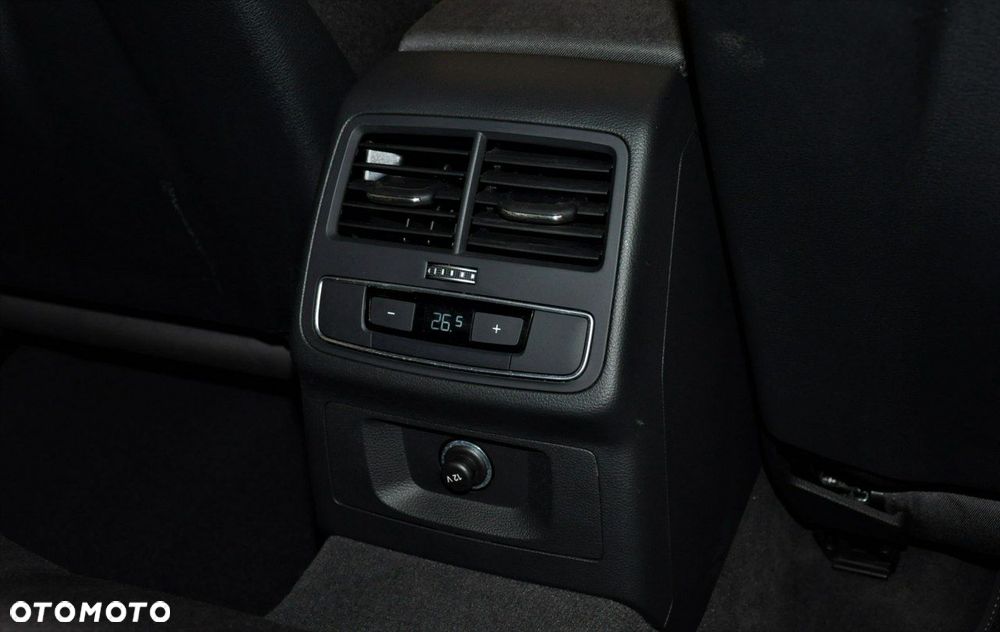 Audi A4 Allroad - 30