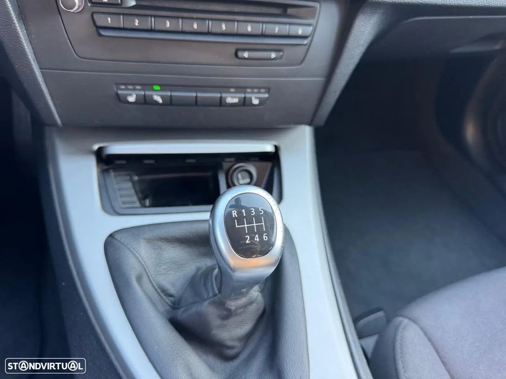 BMW 318 d Blue Performance - 37