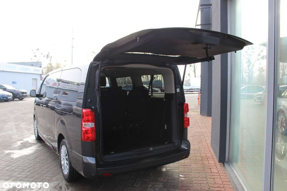 Peugeot Traveller - 9