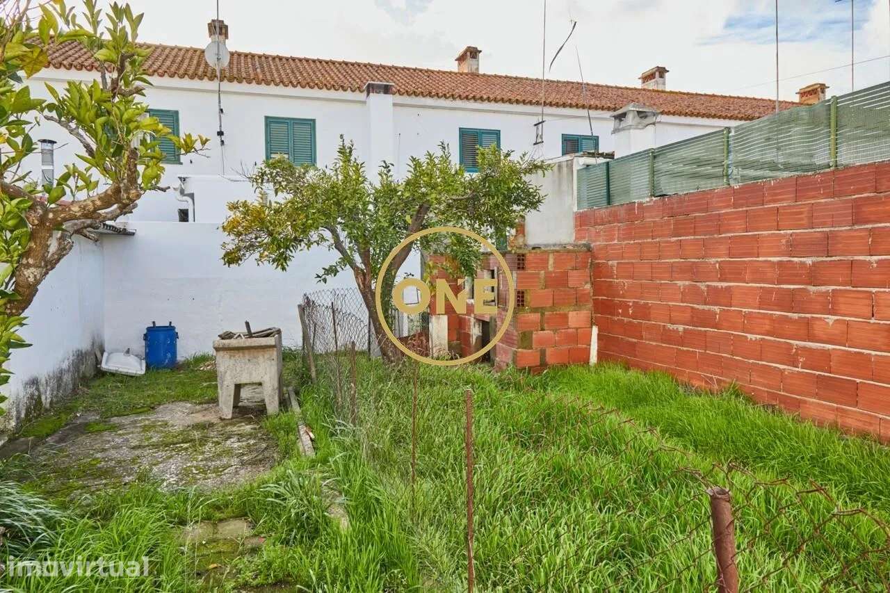 Apartamento T2 com Logradouro de 84m2 em Reguengos de Monsaraz - Grande imagem: 2/19