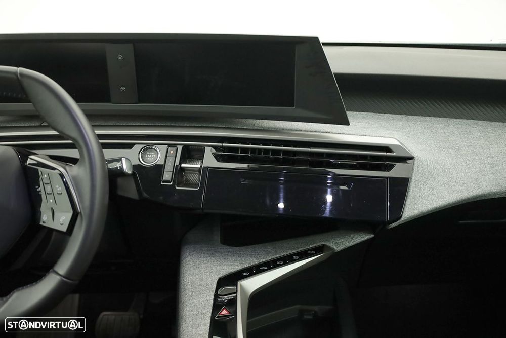 Peugeot 3008 1.2 Hybrid Allure e-DCS6 - 8