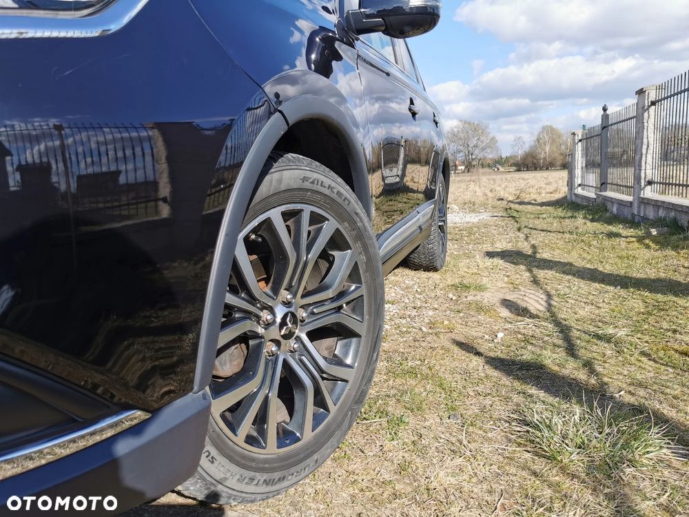 Mitsubishi Outlander 2.0 Intense + Navi 4WD CVT - 7