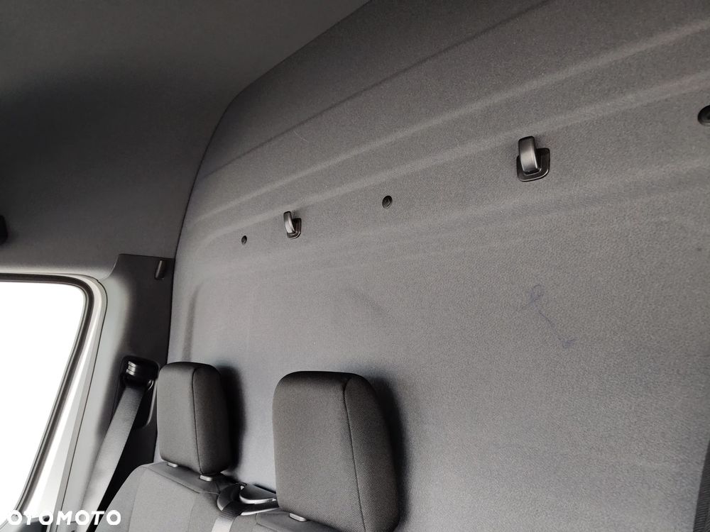 Mercedes-Benz Sprinter 319 CDI - 13