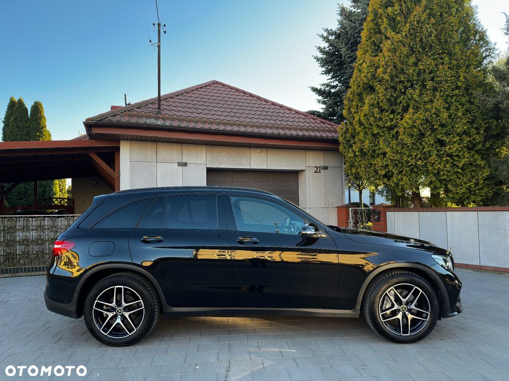 Mercedes-Benz GLC - 12