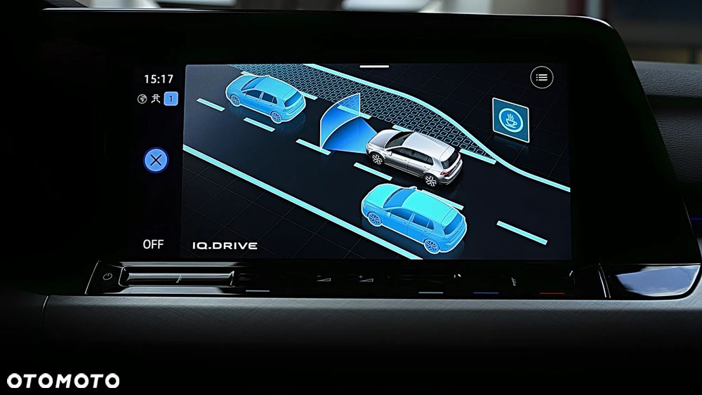 Volkswagen Golf 1.5 eTSI Life DSG - 23